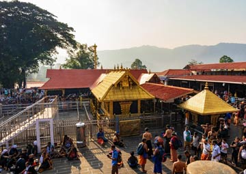Divine Kerala: Temples, Hills & Houseboats